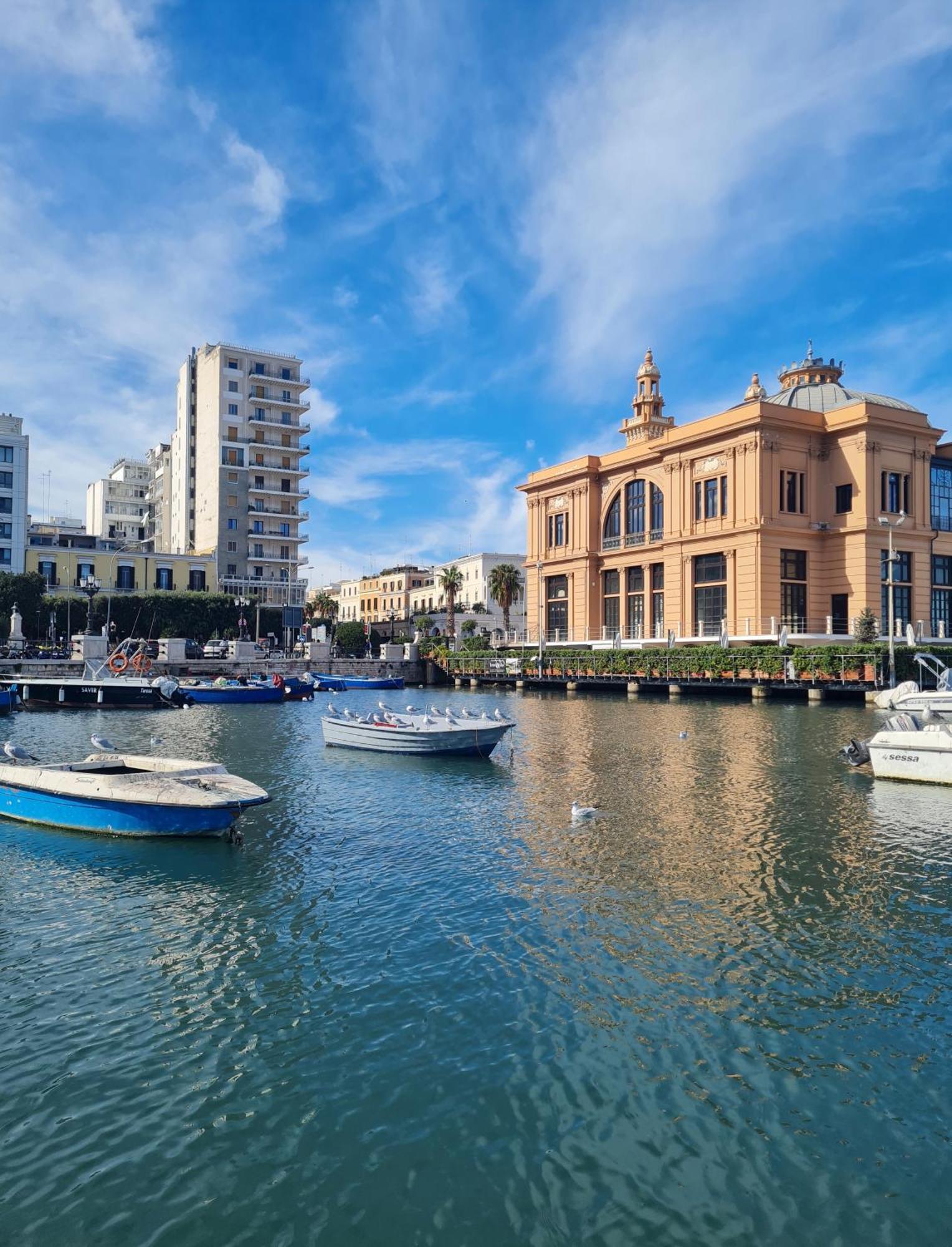 Апартаменти Casa Chloe - Vicino Al Porto E Basilica San Nicola Барі Екстер'єр фото